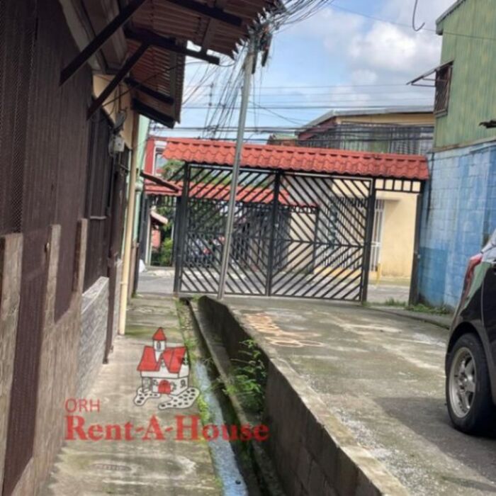MLS-25-1962 LS VENTA CASA DESAMPARADOS SAN JOSE in Desamparados, San José — ₡ 38 000 000