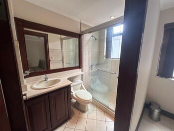 ALQUILER DE APARTAMENTO, SAN JOSE, ESCAZÚ, SAN RAFAEL en San Rafael, Escazú, San José — $3,200 - Foto 5 de 24