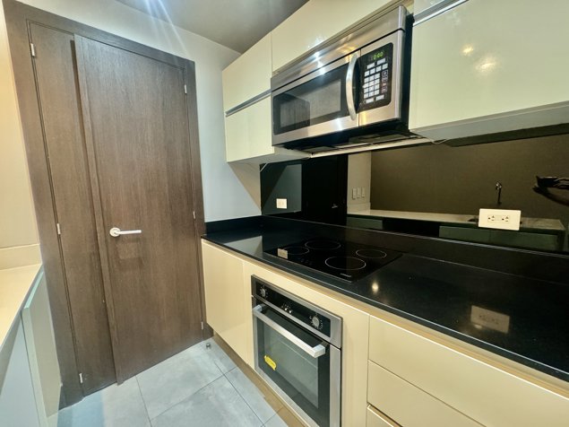 Venta apartamento en Curridabat - Torre Golfside en Granadilla, Curridabat, San José — $175,000 - Foto 3 de 38