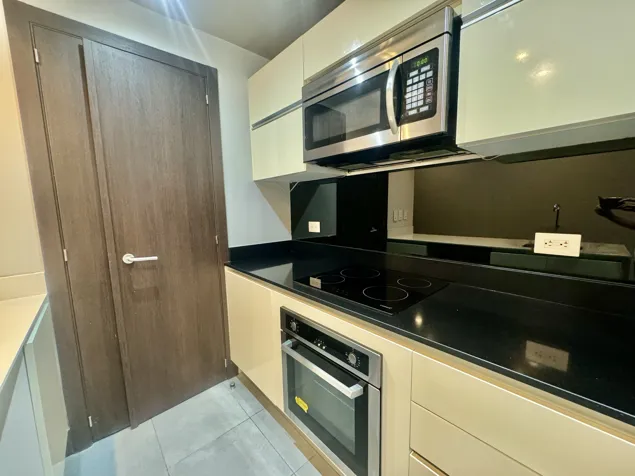 Venta apartamento en Curridabat - Torre Golfside en Granadilla, Curridabat, San José — $175,000 - Foto 3 de 38