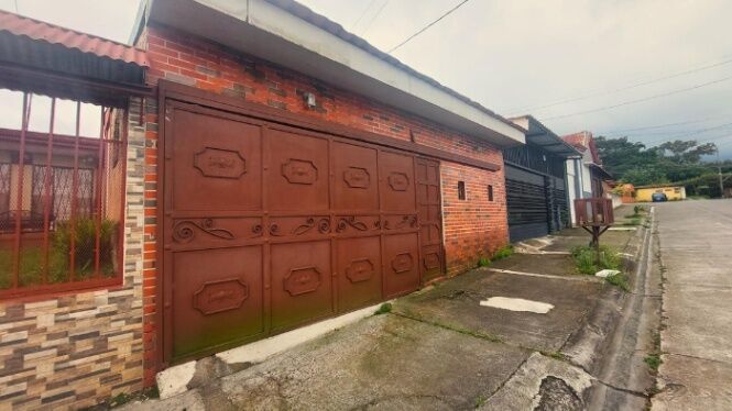 Venta de Casa en Vasquéz de Coronado, San José. in San Isidro, Vázquez de Coronado, San José — ₡ 75 000 000