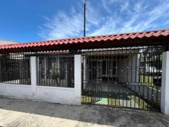 Venta de Casa + Lote en Curridabat, San José. RAH 26-228 en Curridabat, San José — ₡ 137 500 000