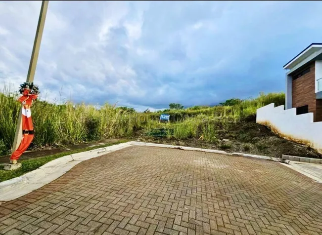 Venta de Lote en Bello Horizonte, Escazú. RAH 26-2079 en Escazú, San José — ₡ 63 000 000 - Foto 2 de 9