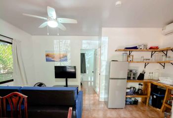 Dos casas a pasos de Playa Avellanas en Tamarindo, Santa Cruz, Guanacaste — $299,999 - Foto 5 de 9