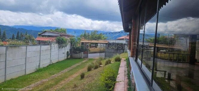 Venta quinta con salón de eventos y vista natural ideal inversión #26-1846 GS in Paraíso, Cartago — $245,000