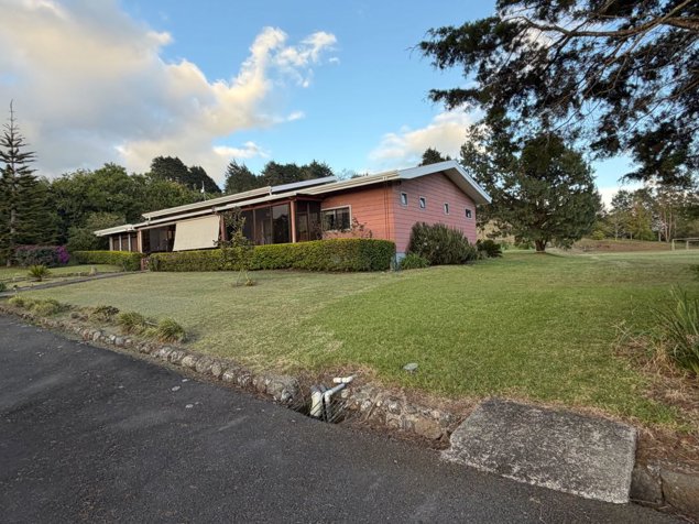 Venta de propiedad en La Angelina con 2 casas grandes in San Nicolás, Cartago — $2,495,000 - Photo 2 of 15