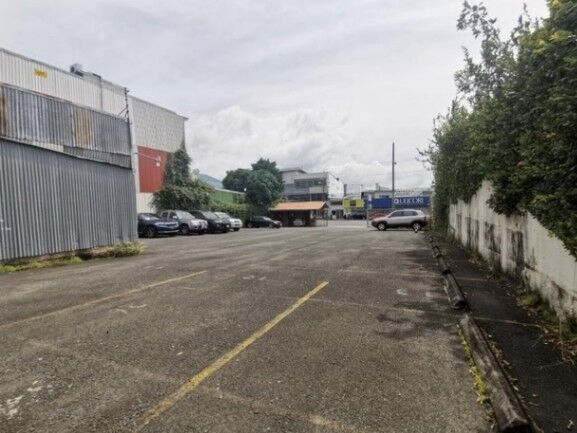 MLS-25-1099 KQ VENTA LOTE COMERCIAL CARMEN SAN JOSE in Carmen, San José — $2,400,000