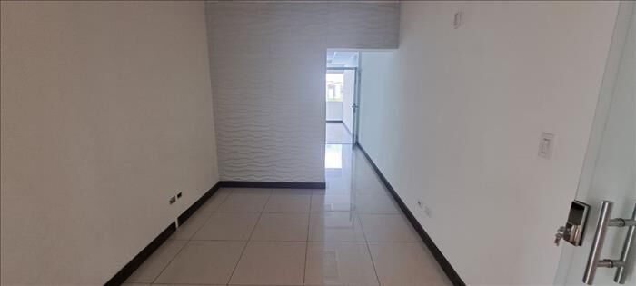 ALQUILER DE OFICINA, SAN JOSÉ, ESCAZU, DISTRITO 4 en Escazú, San José — $1,071