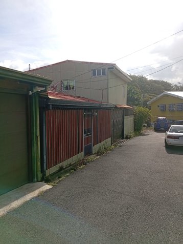 Se vende casa, con apartamento en segundo piso, en san Lorenzo de desamparados en Damas, Desamparados, San José — ₡ 50 000 000 - Foto 1 de 43