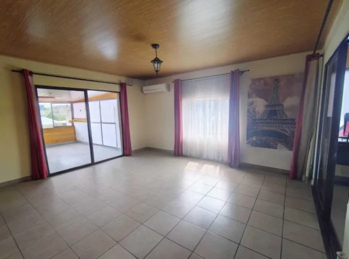 Casa en venta Santo Domingo de Heredia in Santo Domingo, Heredia — $280,000 - Photo 2 of 12