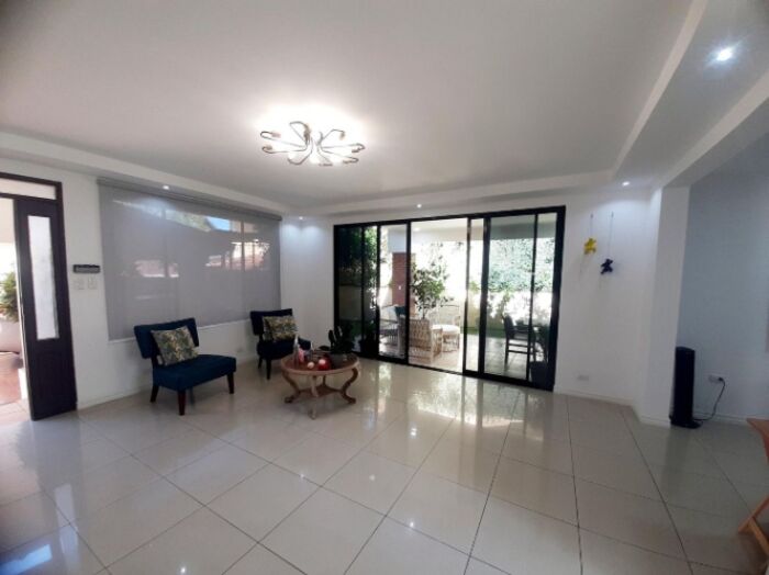 Se vende casa en Santa Ana San José 25-114 in Santa Ana, San José — $299,000