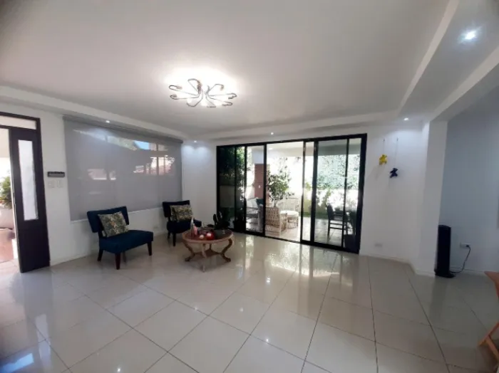 Se vende casa en Santa Ana San José 25-114 en Santa Ana, San José — $299,000 - Foto 3 de 15