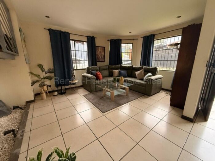 Alquiler de Casa Amueblada en Escazú-San Rafael. RAH 27-114 en San Rafael, Escazú, San José — $1,750
