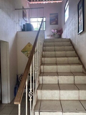 CASA, CABAÑA ADICIONAL Y PISCINAMTS  Y PROPIEDAD DE 10.000  EN VENTA en Grifo Alto, Puriscal, San José — $430,000