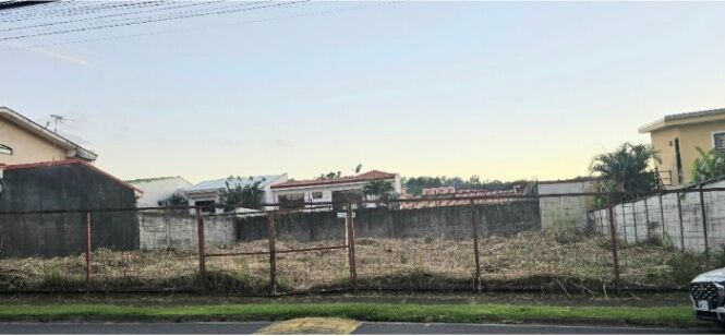Venta de lote in Sánchez, Curridabat, San José — $180,000