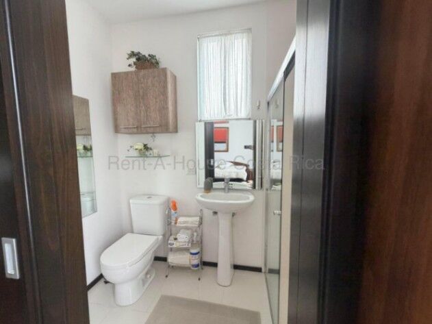 Venta de Apartamento en Piedades de Santa Ana. RAH 26-2122 in Piedades, Santa Ana, San José — $335,000