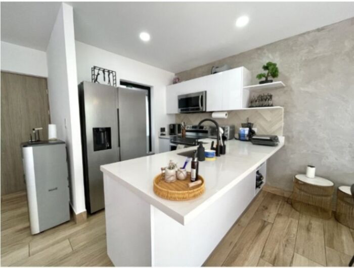 ALQUILO CASA EN SANTA ANA. in Santa Ana, San José — $1,800