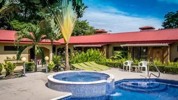 Hotel Boutique de 10 Habitaciones en Ubicación Premium de Jacó en Jacó, Garabito, Puntarenas — $1,500,000 - Foto 4 de 28
