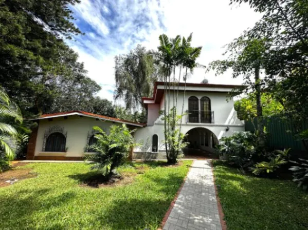 Venta de Hotel Quinta en San José de Alajuela. RAH 25-1918 en San José, Alajuela — ₡ 525 000 000