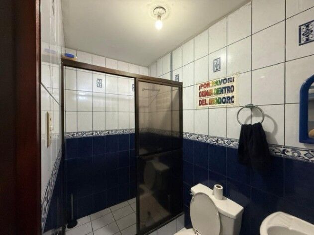Se vende edificio industrial de 2 plantas en Heredia 26-508 in Heredia — $685,000