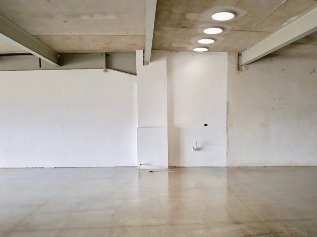 Local / Bodega / Oficina 150 m² en Centro de Negocios - Guachipelín in Escazú, San José — $2,100 - Photo 2 of 10