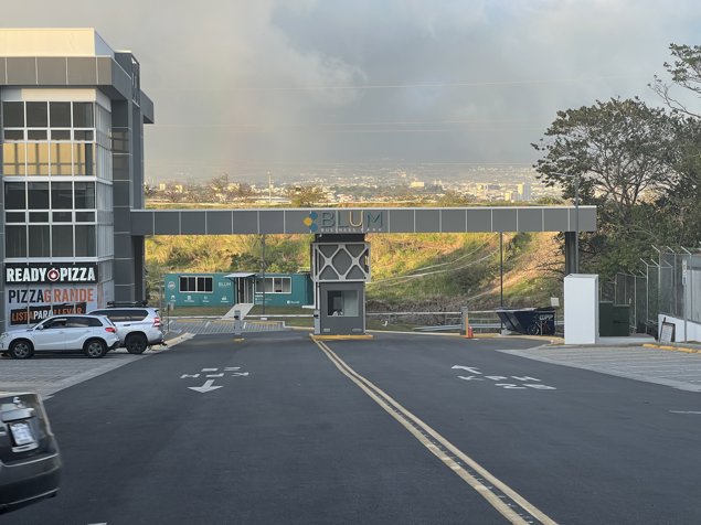 OFIBODEGAS CLASE A  EN VENTA GUACHIPELIN ESCAZU en Escazú, San José — $319,000
