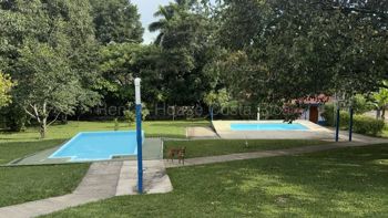 Venta de quinta con 2 piscinas, rancho y amplias zonas verdes #27-290 GS - Foto 2 de 3