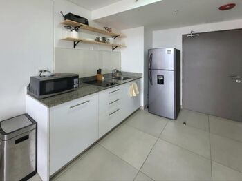 Venta de Apartamento en Granadilla de Curridabat. RAH 25-1947 in Granadilla, Curridabat, San José — 57 000 000 ₡ - Photo 4 of 10