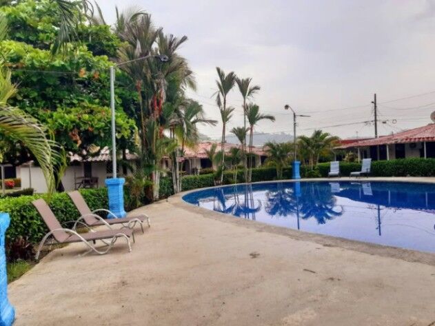 VENTA DE VILLA CONDOMINIO  en Jacó, Garabito, Puntarenas — ₡ 60 000 000