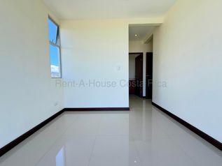 Venta de Apartamento en Ulloa-Heredia. RAH 27-411 in Ulloa, Heredia — 65 000 000 ₡ - Photo 5 of 10
