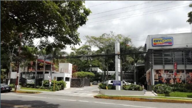 ALQUILER DE LOCAL, SAN JOSE, ESCAZU, SAN RAFAEL, PLAZA NATURA - 8014167 en San Rafael, Escazú, San José — $1,700