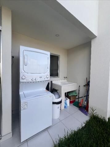Vendo Hermosa Casa en Condominio 🏠 in Sabanilla, Montes De Oca, San José — ₡ 185 000
