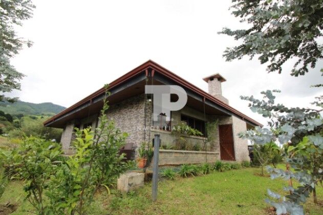 QUINTA PALOS VERDE CARRIZAL-ALAJUELA CASA CABAÑA ZONAS VERDES SCG28 in Carrizal, Alajuela — $475,000