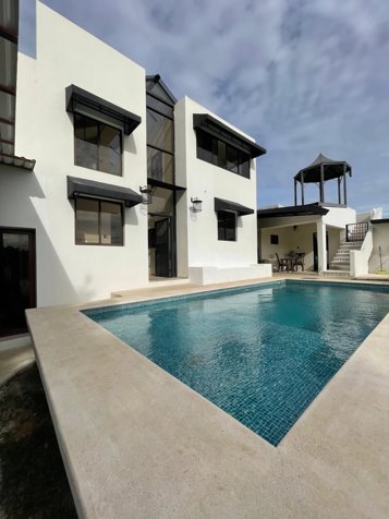 House with Private Pool, Panoramic Views & Independent Apartment in Colón, Mora, San José — $725,000