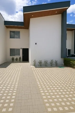 VENDO CASA EN LA GUÁCIMA DE ALAJUELA.  en Guácima, Alajuela — $249,000 - Foto 2 de 14