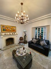 Venta o Alquiler de Casa en Los Laureles - SM1272 en San Rafael, Escazú, San José — $980,000 - Foto 4 de 48