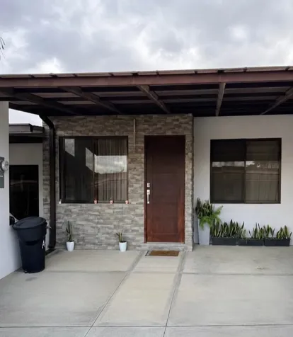 Alquiler de casa Totalmente Amueblada en Moravia in San Jerónimo, Moravia, San José — ₡ 595 000 - Photo 2 of 10