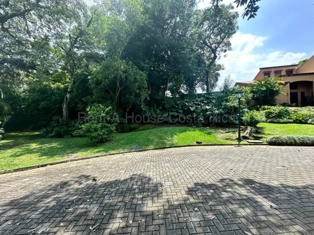 Venta de Lote en Mora-Ciudad Colón. RAH 27-1044 en Colón, Mora, San José — $150,000