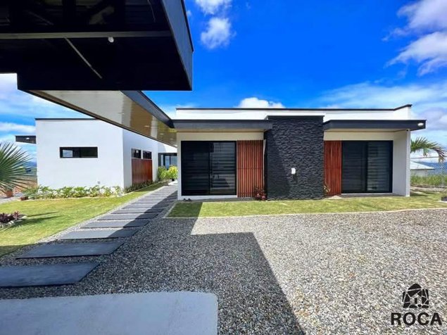 Mountain view house for sale in Miravalles de Pérez Zeledón! in San Isidro De El General, Pérez Zeledón, San José — $550,000
