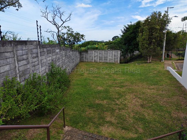 Hermoso lote en san isidro alajuela condo! in San Isidro, Alajuela — ₡ 33 500 000 - Photo 2 of 9
