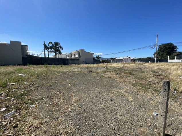 Venta de lote con uso de suelo mixto en San Pablo de Heredia. en San Pablo, Heredia — $980,000 - Foto 3 de 5