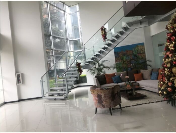 VENTA DE APARTAMENTO, ROHRMOSER, CONDOMINIO VISTAS DE NUNCIATURA en Carmen, San José — $275,000
