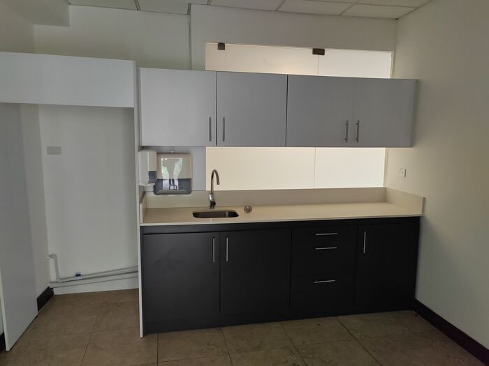 ALQUILER DE LOCAL, HEREDIA, BARREAL, TORRES DE HEREDIA - 8056320 in Ulloa, Heredia — $4,075