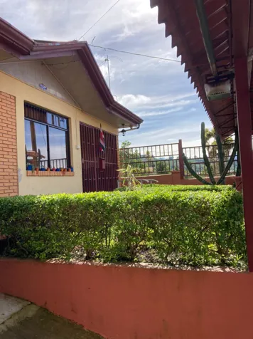 VENTA DE CASA, SAN MARCOS DE TARRAZÚ, LEON CORTES en San Pablo, León Cortés Castro, San José — ₡ 60 000 000 - Foto 2 de 11