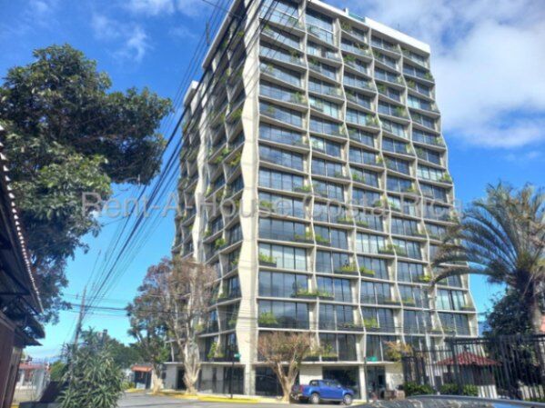 Venta de Apartamento en Rohrmoser-San José.  en Pavas, San José — $165,000