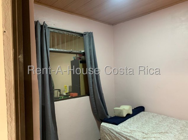 Venta de casa de una planta con 3 habitaciones y 2 baños #27-287 GS in San Rafael Arriba, Desamparados, San José — $131,000