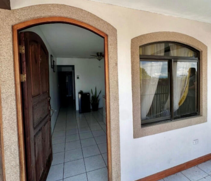 6 APARTAMENTOS SE VENDEN MONSERRAT ALAJUELA en San Antonio, Alajuela — $685,000