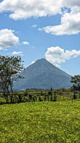 Lotes con excelente vista al Volcán y Bosque con exuberante fauna  en La Fortuna, San Carlos, Alajuela — ₡ 63 900 000