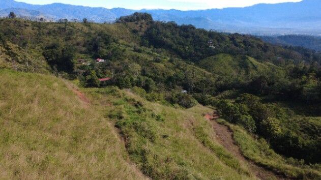 FINCA EN VENTA EN PÉREZ ZELEDÓN – ALTO POTENCIAL DE DESARROLLO in San Isidro De El General, Pérez Zeledón, San José — $250,000