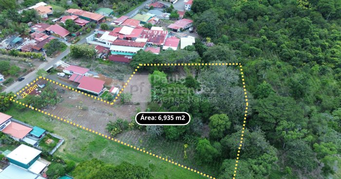 Terreno En Venta 6,935m² - Uso Suelo Mixto (Residencial - Comercial) in Palmares, Alajuela — ₡ 263 530 000